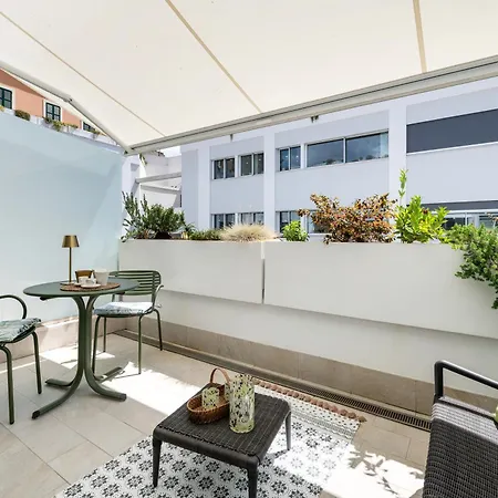 Colosseum Luxury 26 *