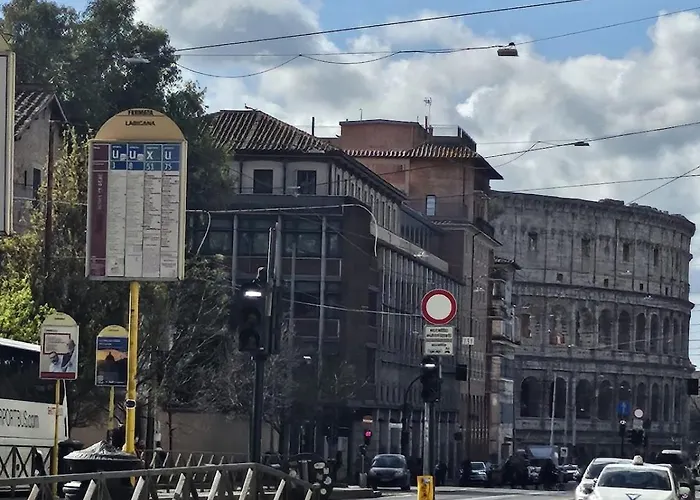 Colosseum Luxury 26 *